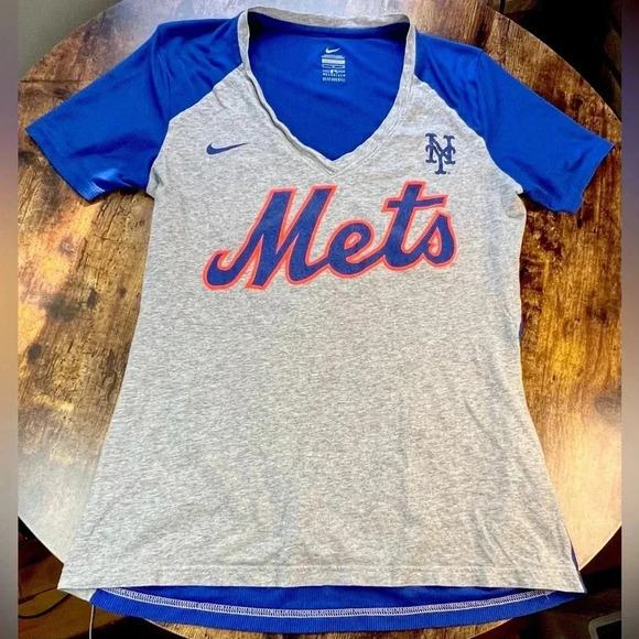 NIKE | MLB Genuine Merchandise ladies t-shirt. Size: L. - Picture 1 of 11